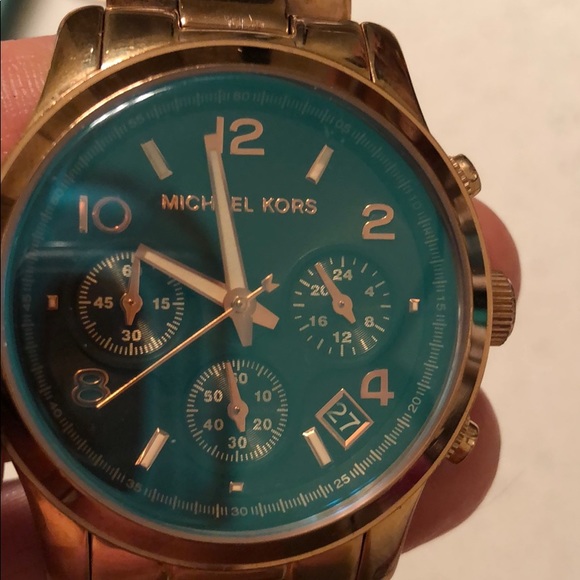 Michael Kors watch - Picture 3 of 3